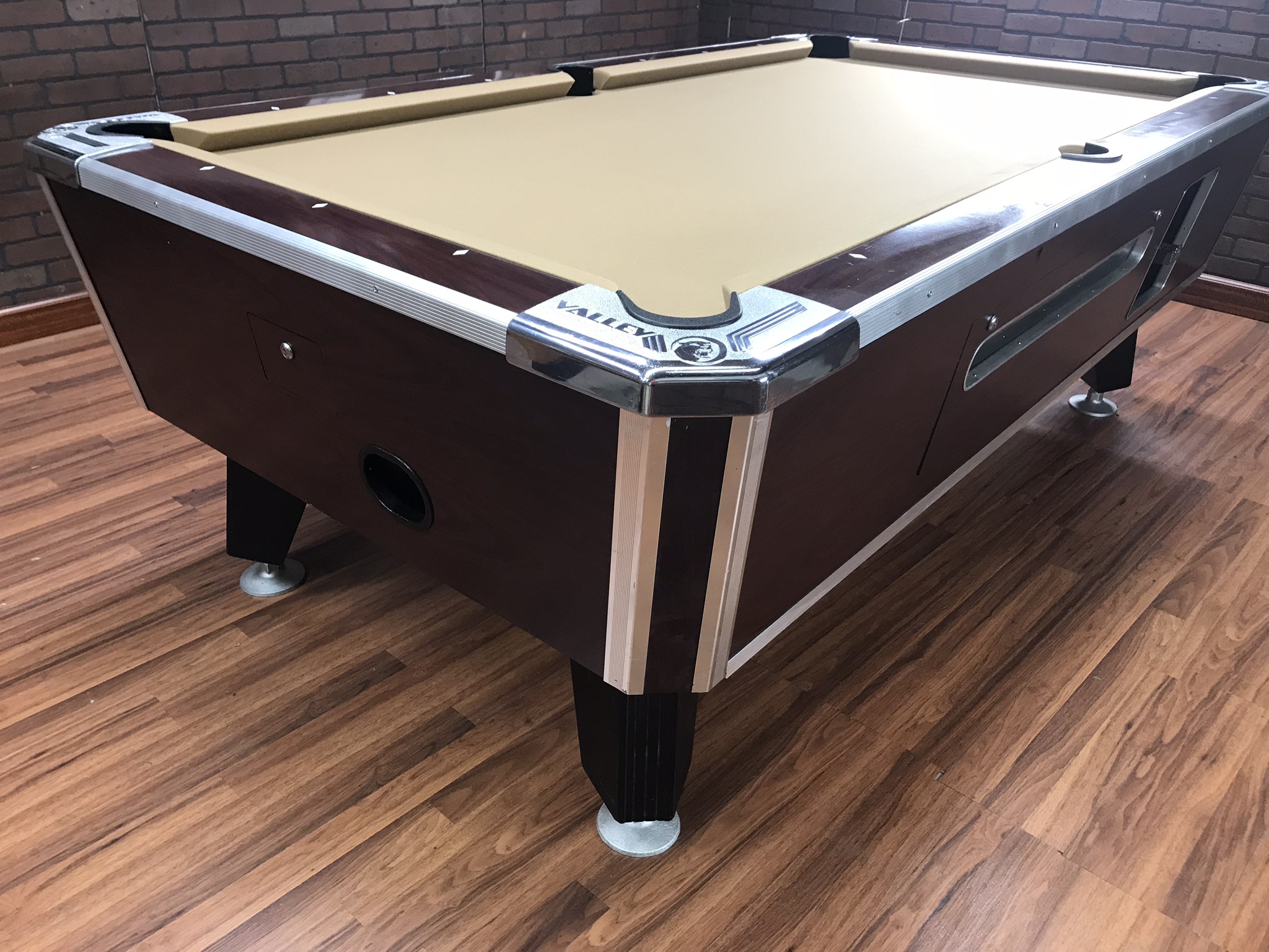 Coin Operated Bar Pool Table