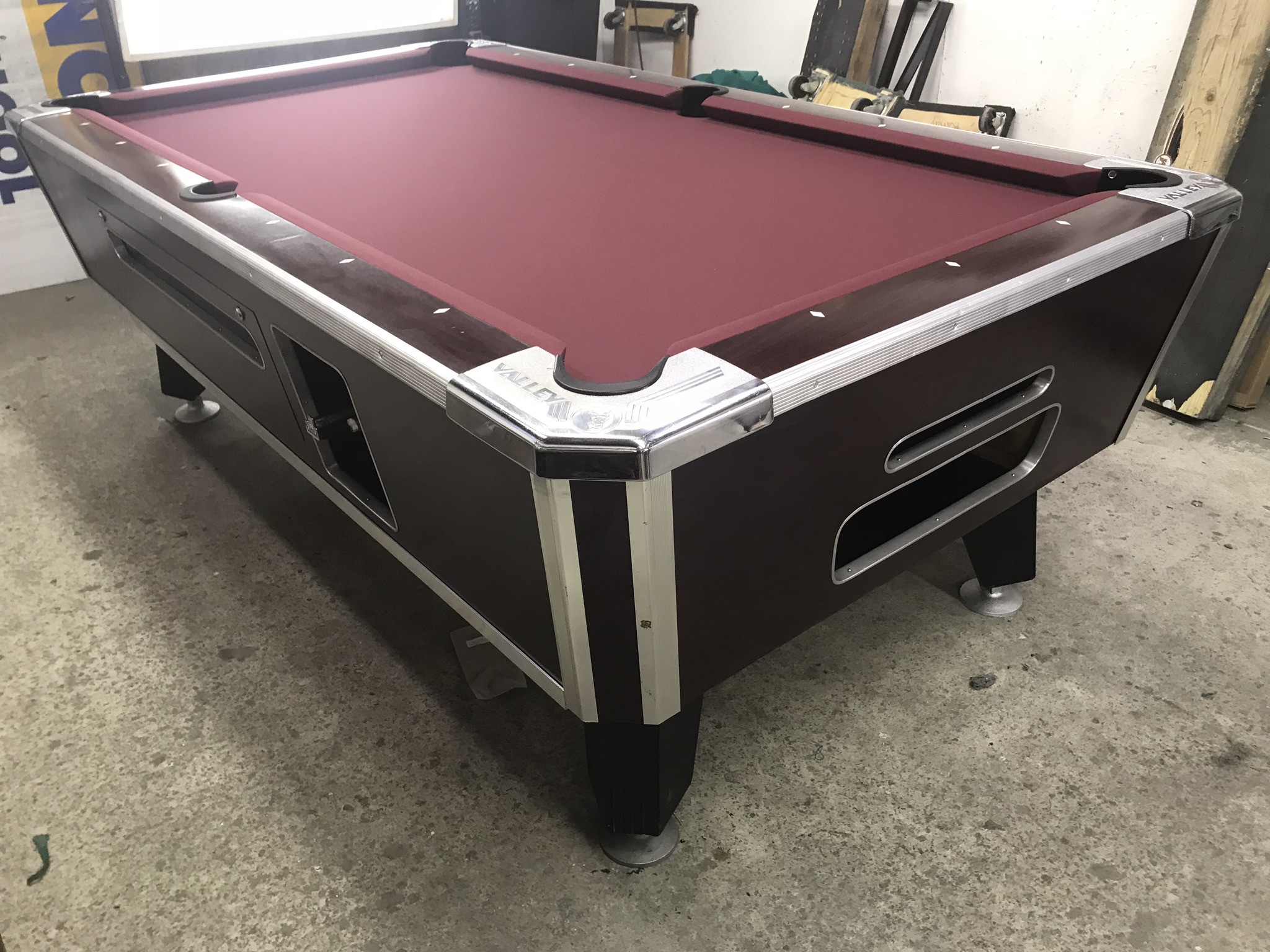 Coin Operated Bar Pool Table