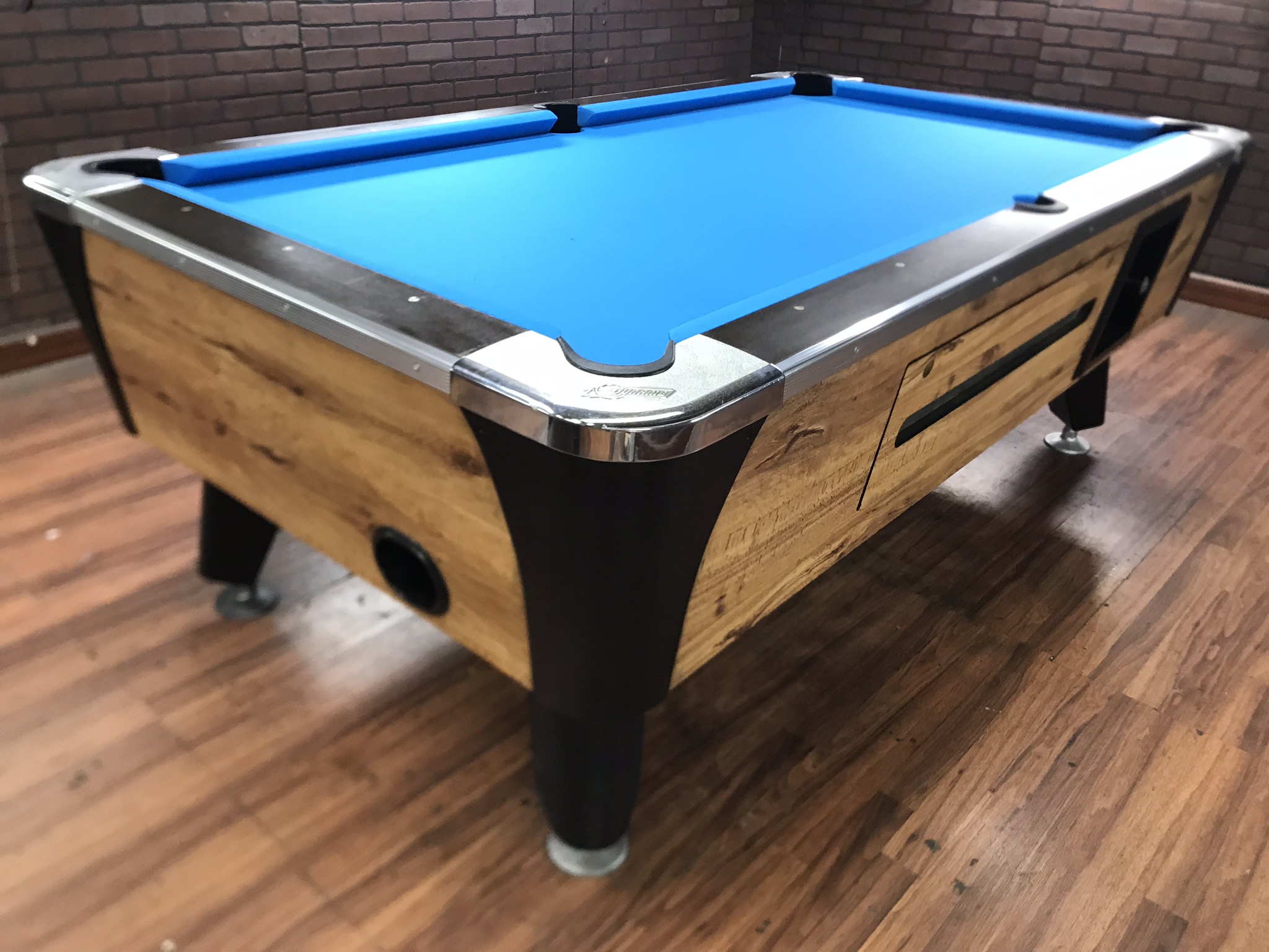 Coin Operated Bar Pool Table